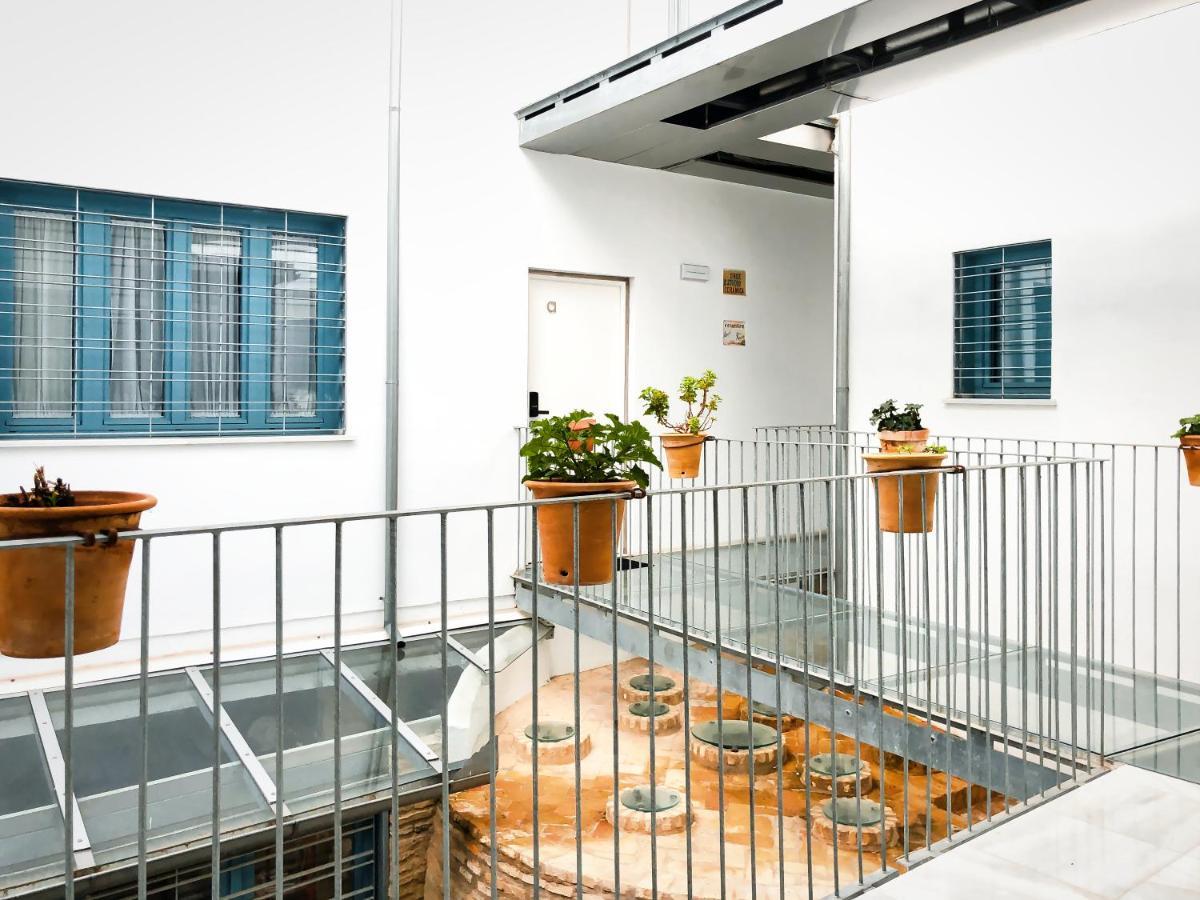 סביליה Covadonga 9 Apartments - Triana מראה חיצוני תמונה